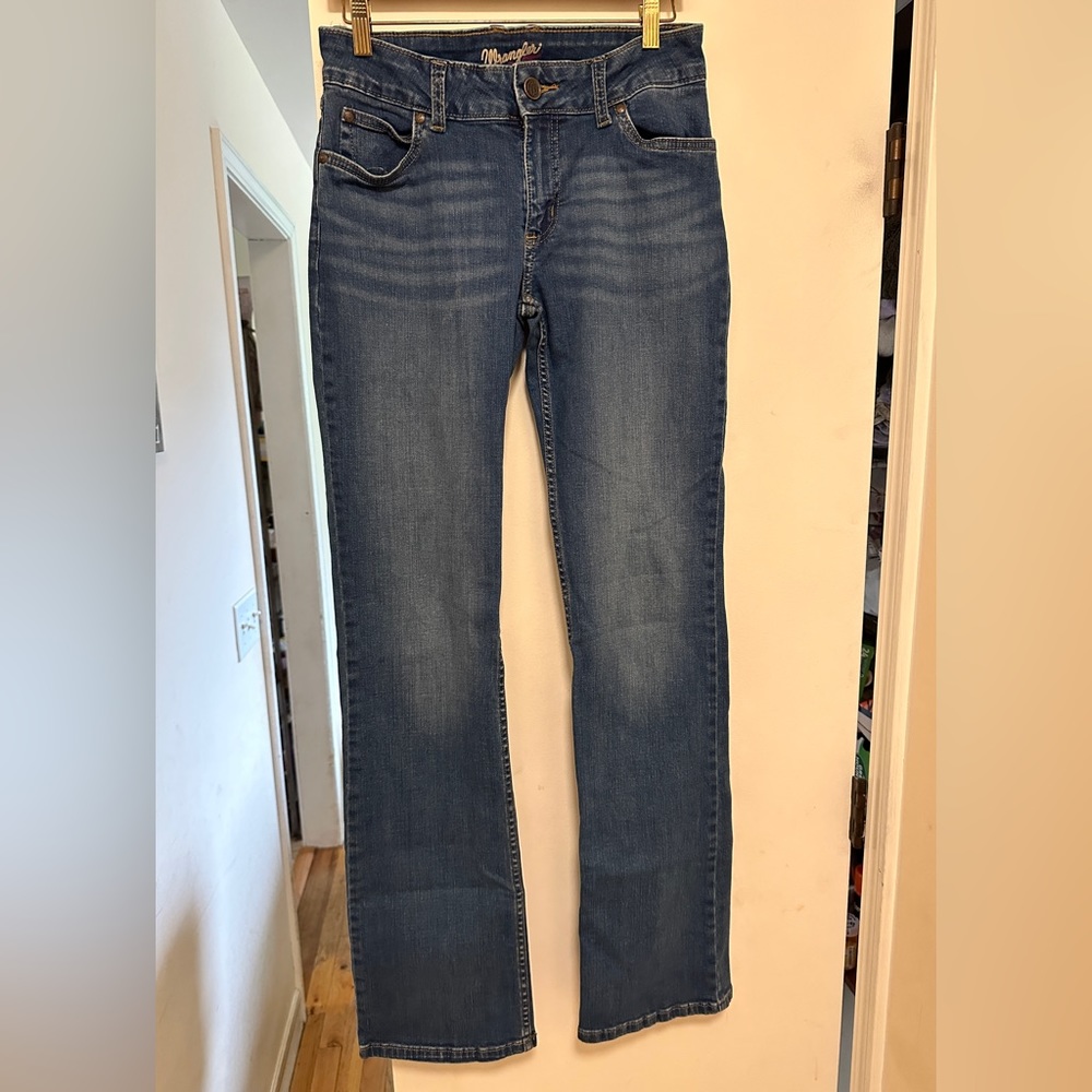 Wrangler Women's Retro Mae Mid Rise Boot Cut Jean
